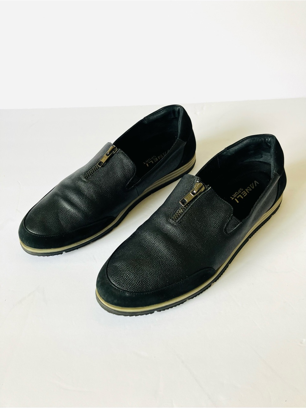 VANELi Sport Quaver Black Zip Front Suede Toe Slip On Women’s US Size 9 M